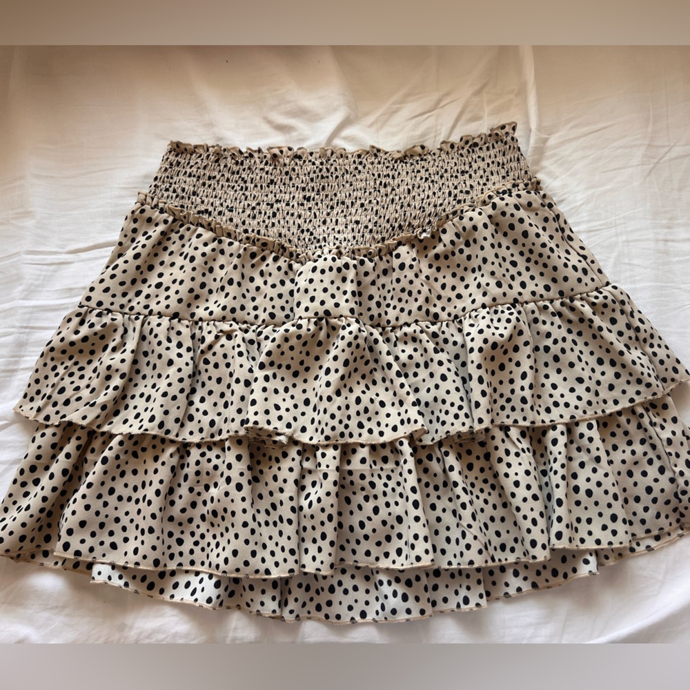 NWT Francesca’s Frilly Flowy Skirt